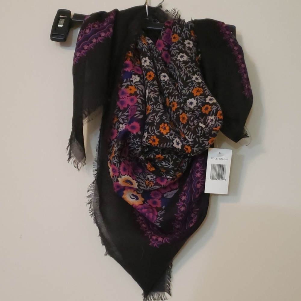 🆕️ Flowered Patterned Rectangle Scarf - Picture 4 of 5